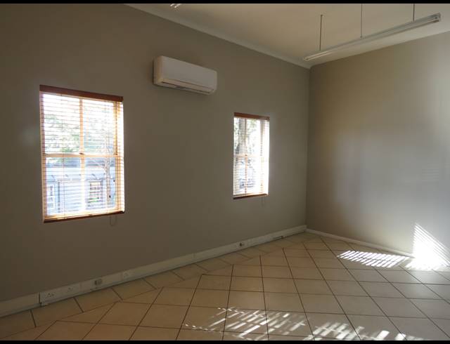 52M² OFFICE TO LET IN AUDAS ESTATE